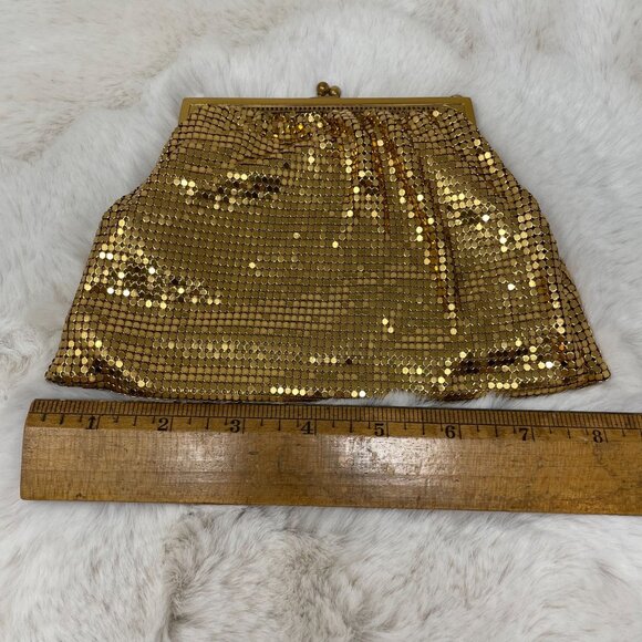 Vintage Whiting & Davis Gold Mesh Evening Bag Clutch PurseChain Strap Kiss Lock - Picture 7 of 7